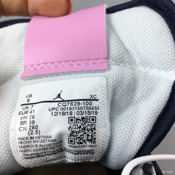 (W) 1 Melody Ehsani  Mid Fearless CQ7629-100 SE Jordan 1119